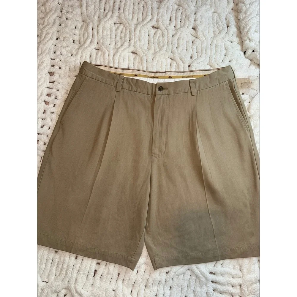 Tommy Bahama Mens 38 Silk Bamboo Blend Pleated Shorts Khaki Tan Island Casual